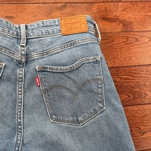 Levi’s high rise skinny jeans